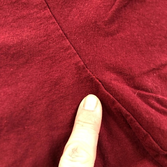 CHAMPION Burgundy Tee - Picture 9 of 9